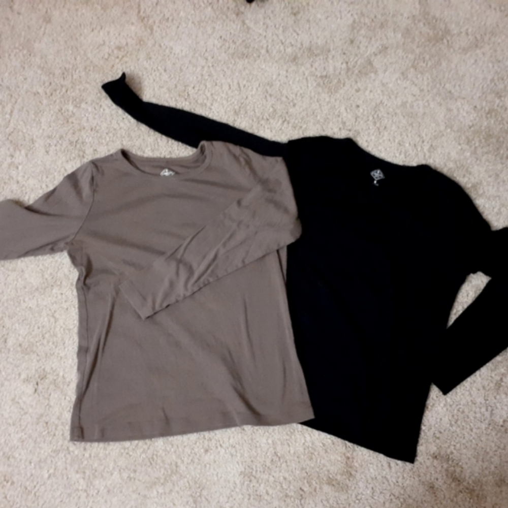 Misses' Crew Neck Tops